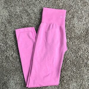 NVGTN bubbelgum pink leggings
